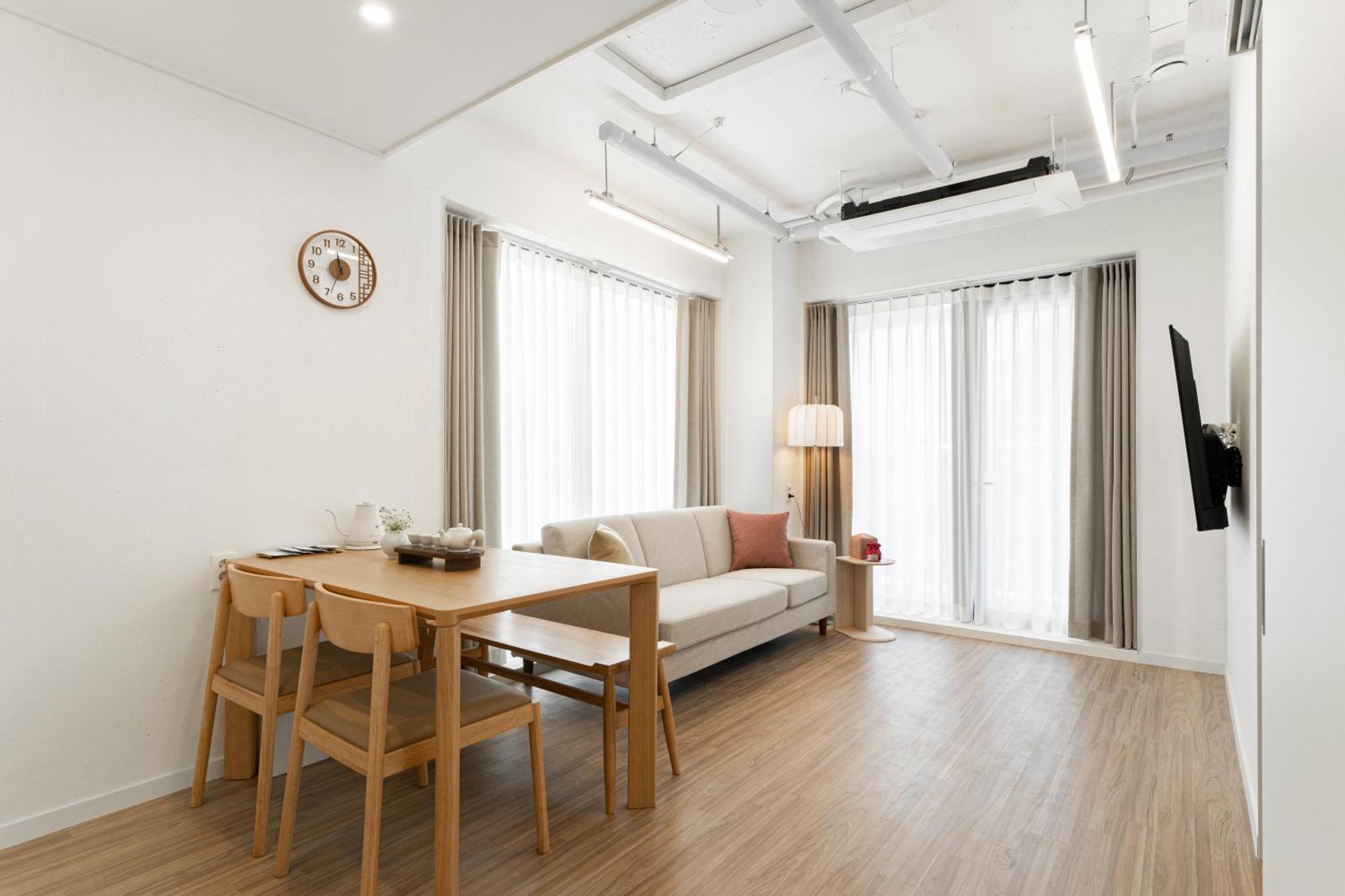 Urbanstay Boutique Ikseon Seúl Habitación foto