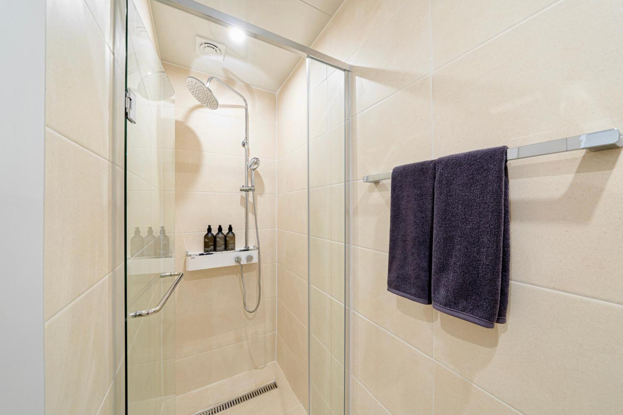 Urbanstay Boutique Ikseon Seúl Habitación foto